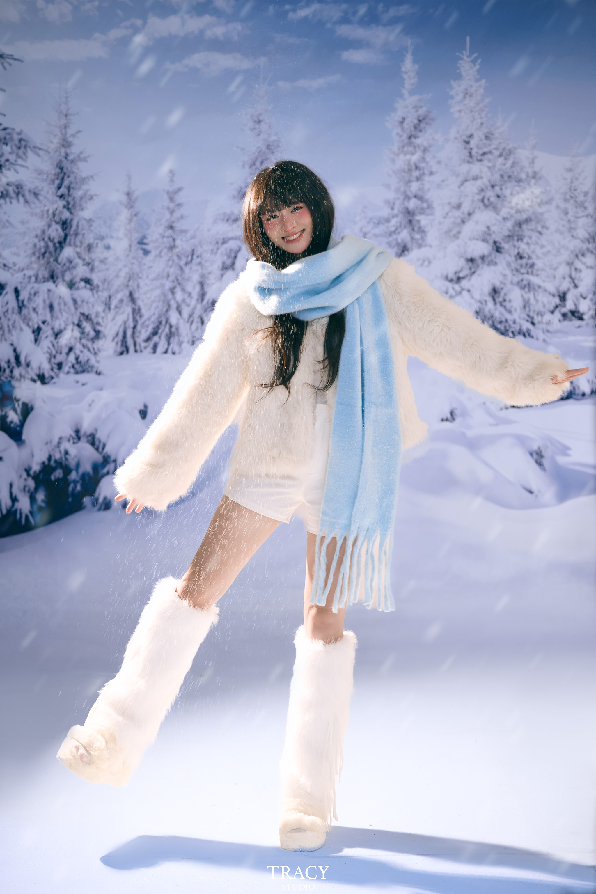 frontend/img/gallery/anh-giang-sinh/tracy-studio-chup-concept-noel-tuyet (8).jpg